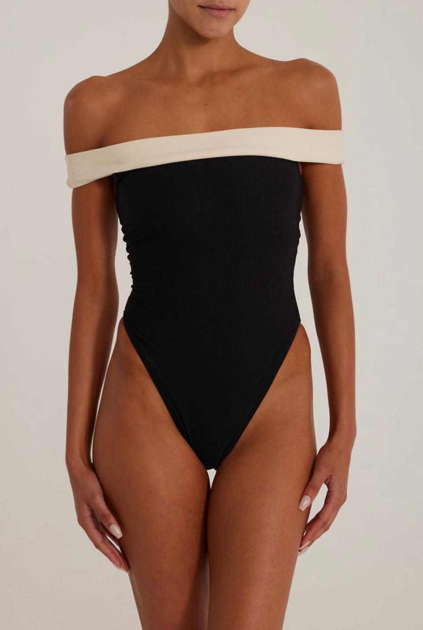 Mercia One Piece